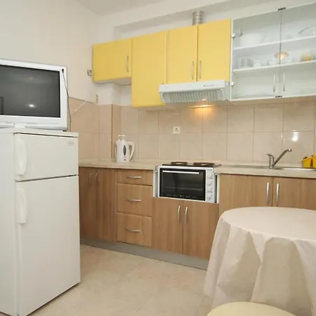 Mala Lamjana 8461e * Kali